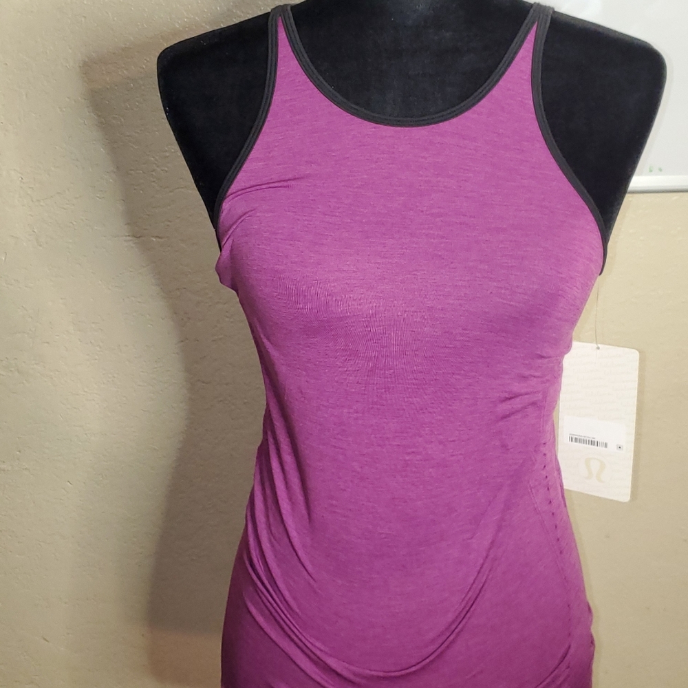 LULULEMON ~ Size 6 ~ Regal Plum IN THE FLOW High N